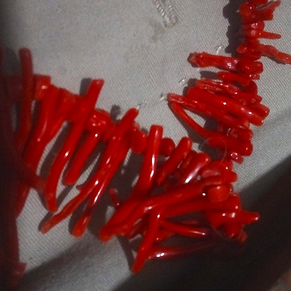 Red rare coral necklace from Kenya Africa .Stunning !